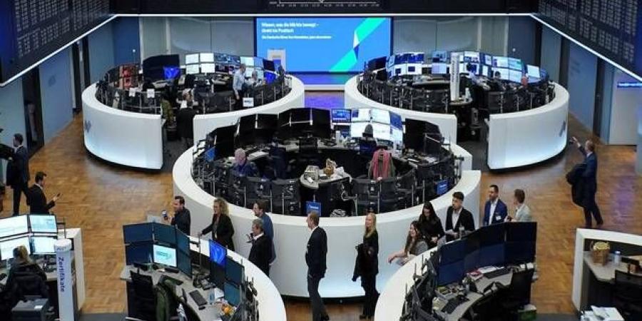 الأسهم
      الأوروبية
      تستقر
      مع
      تراجع
      التوترات
      بانتظار
      قرار
      المركزي
      الأوروبي