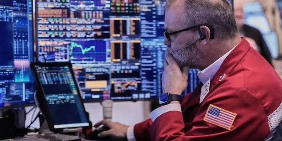 ارتفاع
      عقود
      "وول
      ستريت"
      الآجلة
      رغم
      التوترات
      وترقب
      بيانات
      التضخم