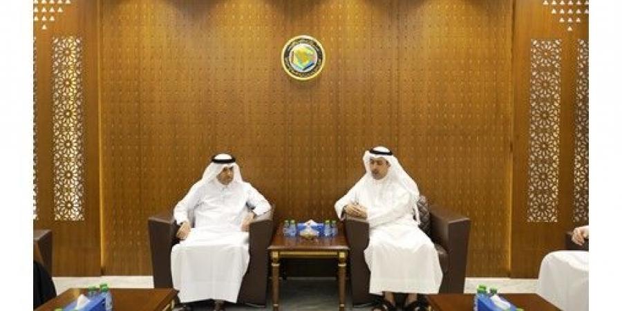 «الطوارئ
الخليجي»:
مواصلة
تنفيذ
المهام
والبرامج
لتعزيز
الجاهزية
الخليجية
المشتركة
