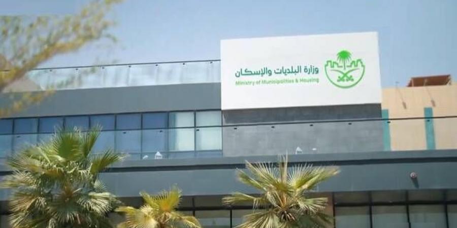 "الإسكان":
      71
      مليون
      متر
      مربع
      من
      الأراضي
      البيضاء
      بالرياض
      دخلت
      التطوير
      أو
      التداول