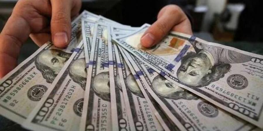 الدولار
      يستقر
      عند
      مستويات
      مرتفعة
      وسط
      ترقب
      لمصير
      اتفاق
      السلام
