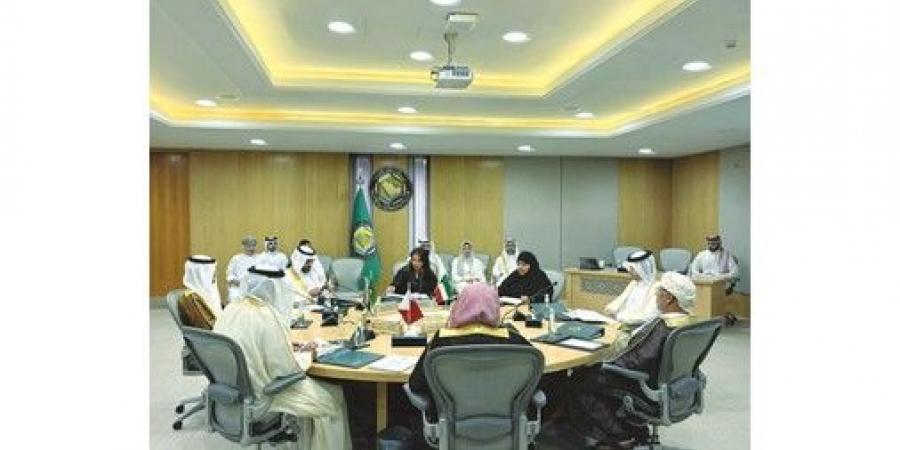 وكيلة
«العدل»:
حريصون
على
تعزيز
التعاون
العدلي
والقضائي
مع
دول
مجلس
التعاون