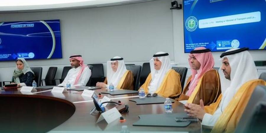 وزير
      النقل
      السعودي
      يناقش
      مع
      الطيران
      الفيدرالي
      الأمريكي
      تقنيات
      الطيران
      المتقدم