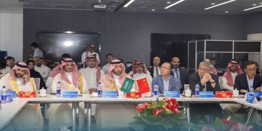 مجلس
      الأعمال
      السعودي
      الصيني
      يستعرض
      الفرص
      الاستثمارية
      في
      الخدمات
      اللوجستية
