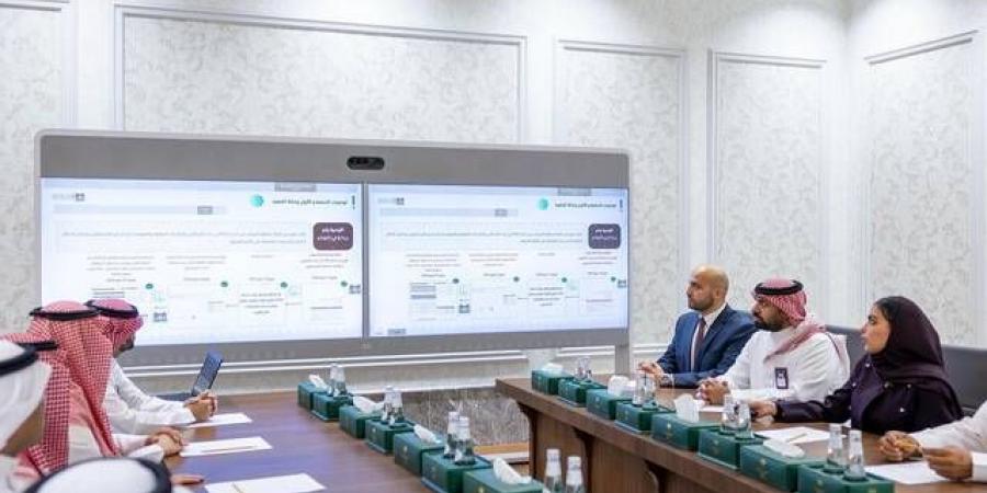 أمير
      الجوف
      يرأس
      الاجتماع
      الثاني
      للجنة
      دعم
      وتمكين
      المستثمرين
      ورواد
      الأعمال