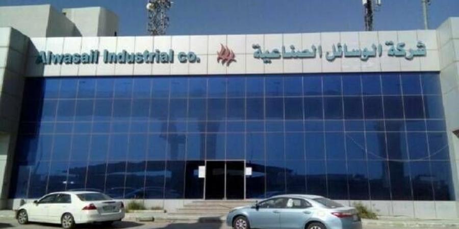 "الوسائل
      الصناعية"
      تعلن
      استقالة
      رئيسها
      التنفيذي
      عبدالقادر
      المشيقح