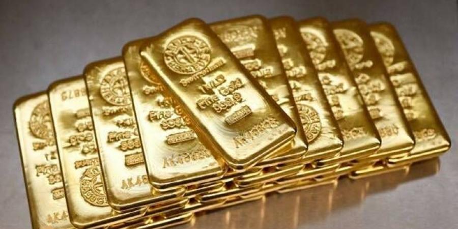 الذهب يتراجع وسط حالة ترقب لخطاب رئيس الاحتياطي الفيدرالي
