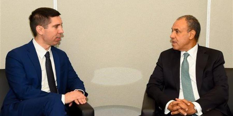 وزير الخارجية لنظيره المولدوفي: المنطقة الاقتصادية لقناة السويس تزخر بفرص واعدة (صور)