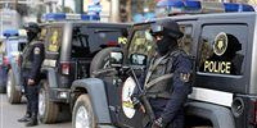بسبب بائعة مشروبات.. مشاجرة بالأسلحة البيضاء بين 3 عاطلين في الهرم