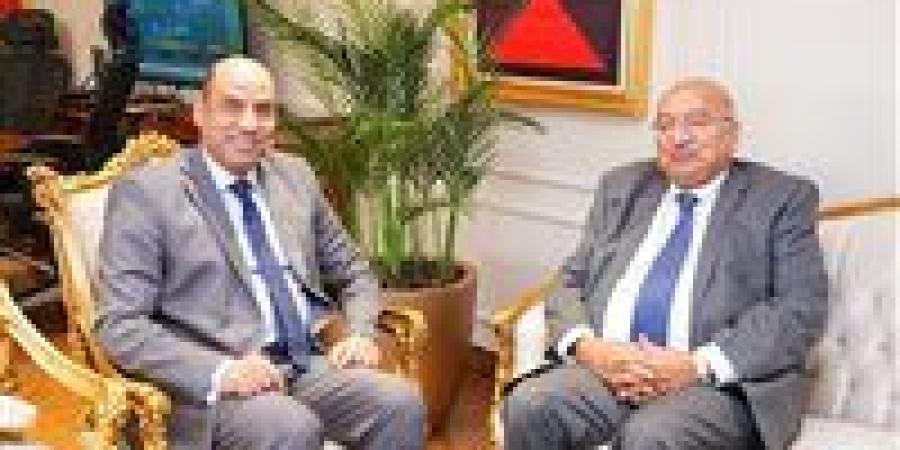 وزير العمل يبحث مع رئيس «الوطنية لمكافحة الهجرة غير الشرعية» توفير بدائل آمنة للشباب وتعزيز التدريب والتشغيل