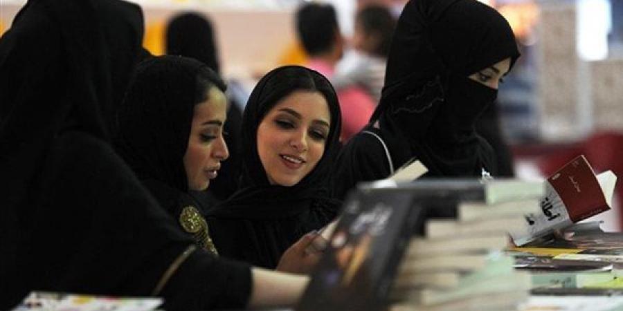 من المقعد الخلفي إلى عجلة قيادة السيارة، كيف غير قرار 26 سبتمبر حياة المرأة السعودية؟