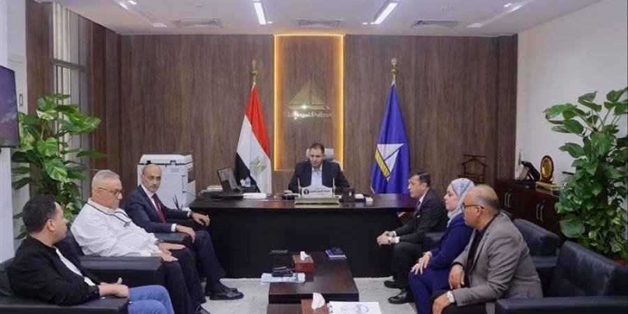 محافظ دمياط يبحث خطوات إنشاء مركز معلومات شبكات المرافق