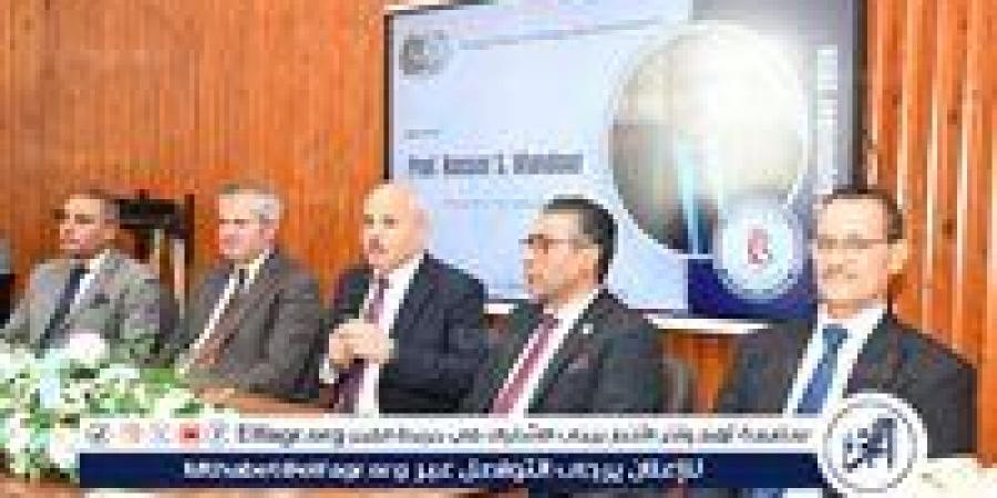 كلية العلاج الطبيعي بجامعة قناة السويس تعقد لقاءً تعريفيًا للطلاب