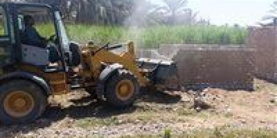 حملة مكبرة بدراو ترفع الإشغالات وتتحفظ على 24 مضبوطة