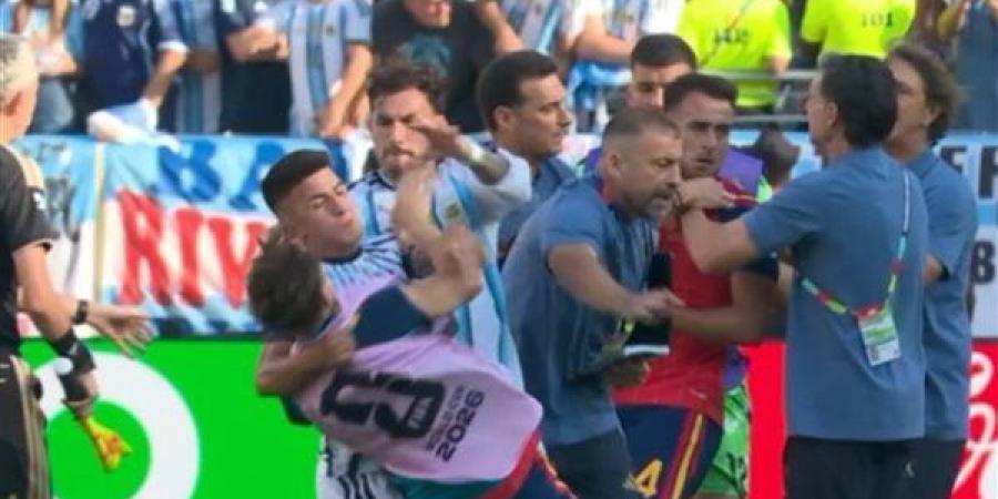 إلغاء إيقاف 7 مباريات، تحرك جديد من الأرجنتين بشأن باريديس بعد عقوبة نهائي كأس العالم