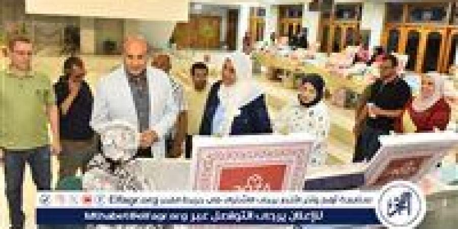 محافظ أسيوط يسلم مفروشات ومستلزمات لـ10 فتيات مقبلات على الزواج من الأسر الأولى بالرعاية