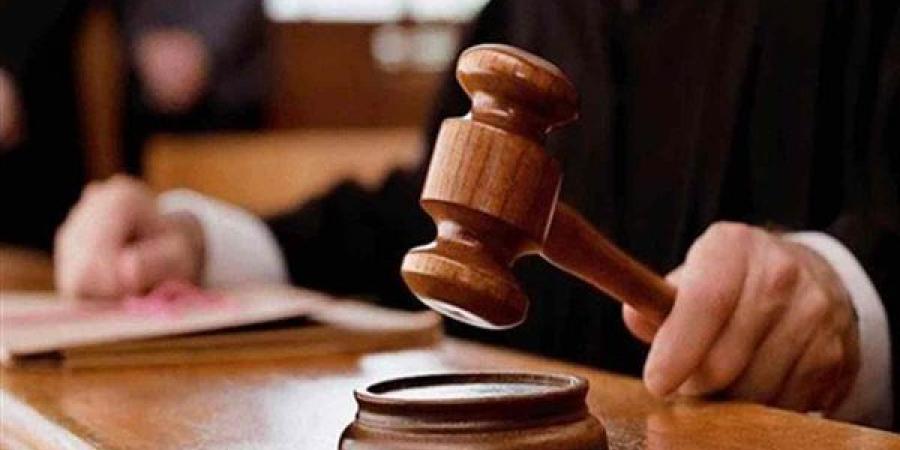 طلبت مصاريف المنزل فخلع أظافرها، السجن 15 عاما لعامل قتل زوجته في المنيا