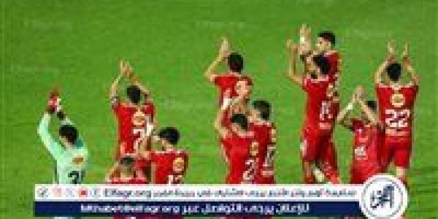 الأهلي يفتح الباب أمام رحيل ثنائي الفريق في يناير