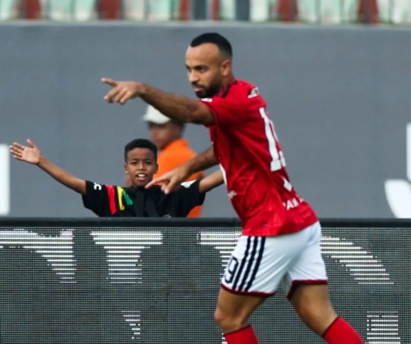 الأهلي يضرب بترول أسيوط بثنائية في الشوط الأول بكأس عاصمة مصر (فيديو)