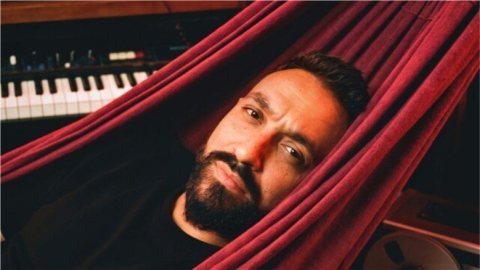 كريم محسن لـ الدستور: «ابن الناس» هدية للجمهور.. ولم أغب عن الساحة وهذه رؤيتي للمرحلة المقبلة (حوار)