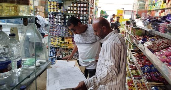 إعدام أغذية منتهية الصلاحية فى حملة تموينية مكبرة بحى الزهور فى بورسعيد