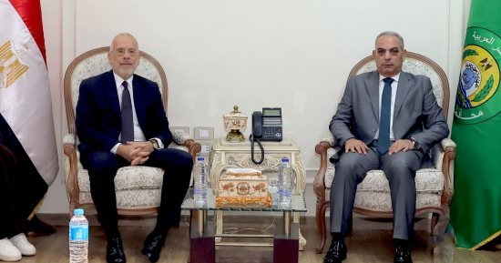 محافظ الإسماعيلية يستقبل السفير اليونانى لبحث تعزيز التعاون وفتح آفاق جديدة للاستثمار