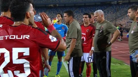 «لمصلحة الفريق».. رد مفاجئ من عموتة بشأن إنفعاله على محمد هاني ووائل جمعة