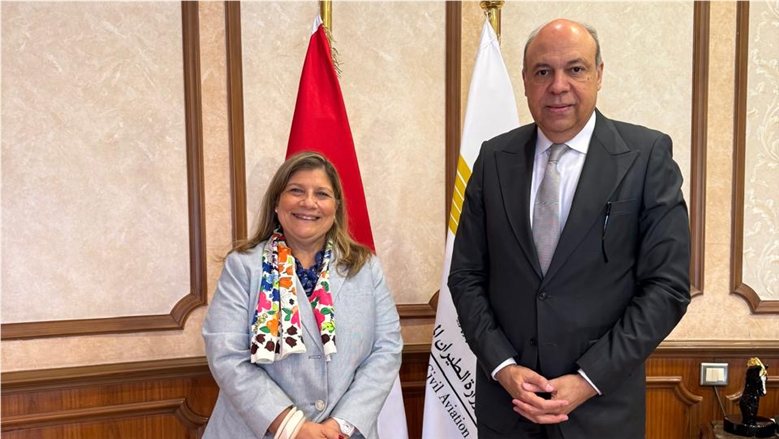 وزير الطيران المدني يبحث تعزيز الربط الجوي مع البرتغال لدعم السياحة والتجارة والشحن الجوي