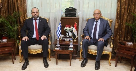 لربط مصر بأوروبا.. مباحثات مكثفة بين ميناء الإسكندرية ووفد بحري يوناني