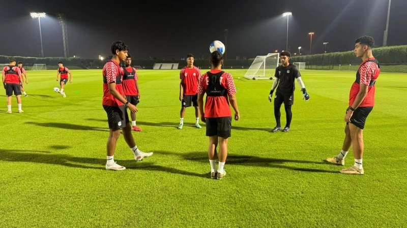 منتخب الناشئين يؤدي مرانًا خفيفًا استعدادًا لمواجهة الكويت في كأس الخليج