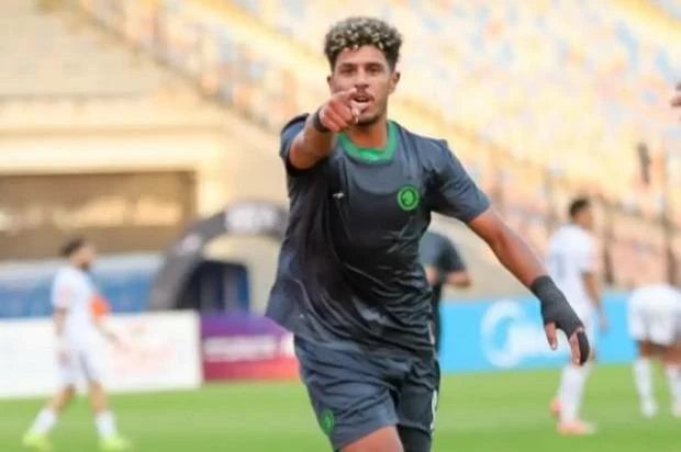 محمود ممدوح يوقع لـ الأهلي.. خالد الغندور يكشف