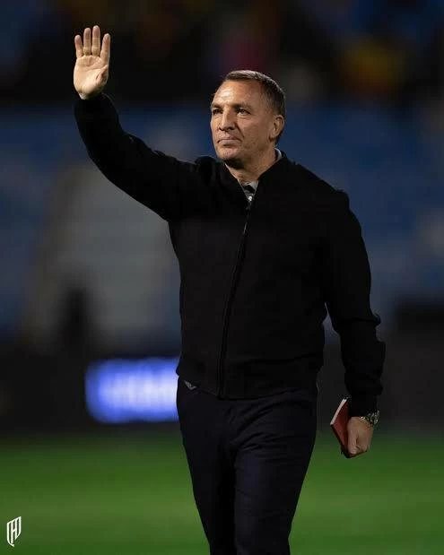 مدرب القادسية: الهلال الأقوى في الدوري السعودي ولانخشى مواجهته