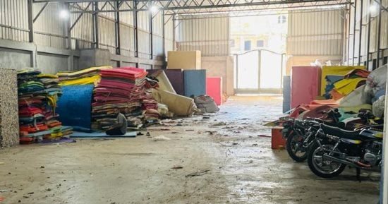 ضبط مصنع إسفنج مخالف وإحالة عاملين بالوحدة الصحية بكوم الضبع للتحقيق بالمنوفية
