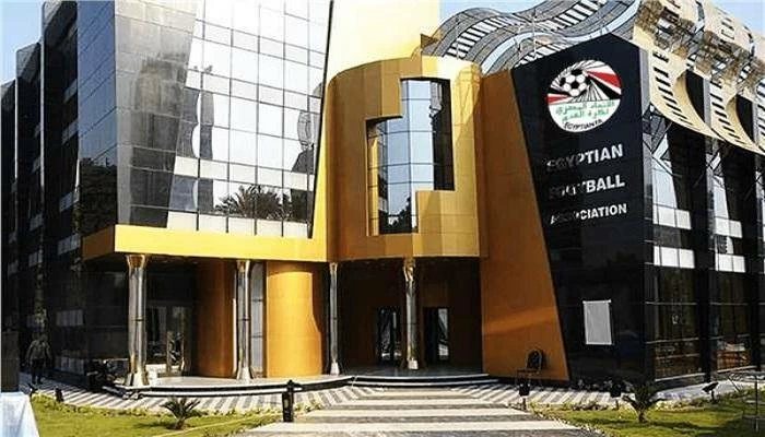مصدر في بيراميدز يكشف حقيقة بلاغ النيابة ضد اتحاد الكرة
