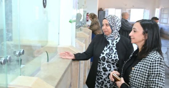محافظ البحيرة توجه بسرعة إنهاء خدمات المواطنين بالمراكز التكنولوجية