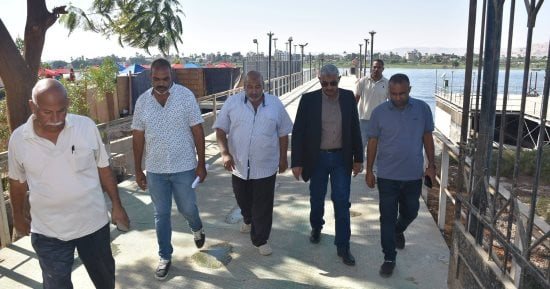 رئيس شركة مياه الأقصر يتفقد محطة المياه الغربية أقسامها.. صور