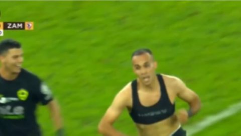 «ده افترا».. مدرب الزمالك السابق يفتح النار على ناصر منسي ويطالب بإيقافه لأجل غير مسمى