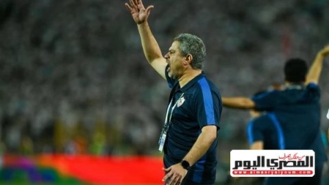 «لنا ركلتي جزاء».. معتمد جمال ينفعل على صحفي بعد خسارة الزمالك أمام الأهلي