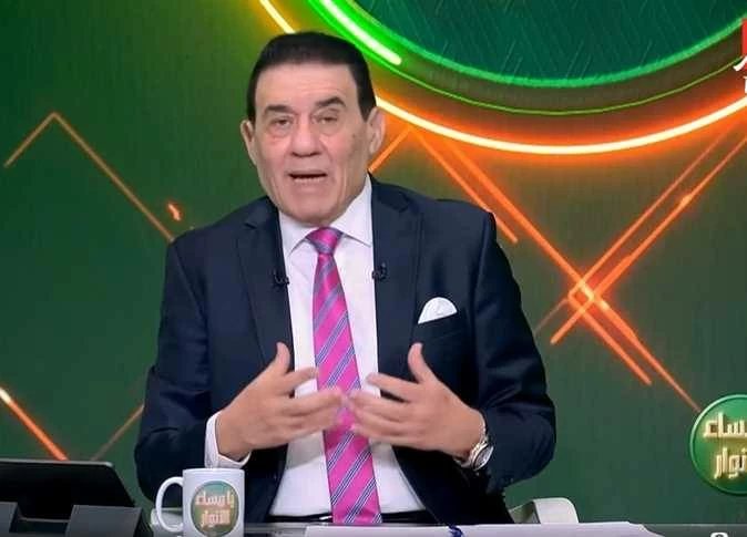 «فين النادي الأهلي».. مدحت شلبي يفتح النار على ياسين منصور وسيد عبد الحفيظ