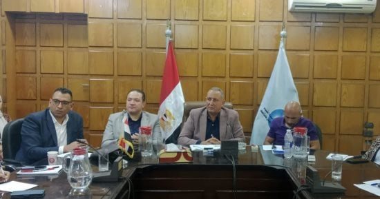 رئيس شركة مياه شرب كفر الشيخ يتابع تنفيذ مشروعات الصرف الصحى وتحسين نوعية المياه