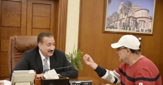 محافظ بورسعيد يواصل دعم الأسر الأولى بالرعاية والاستمتاع إلى شكواهم
