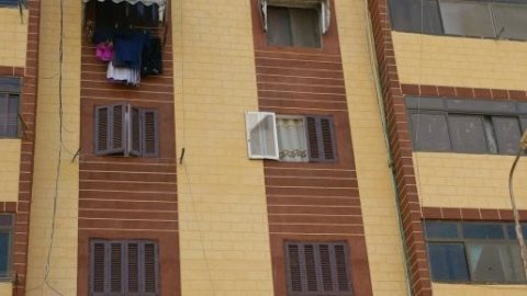 كنا فين وبقينا فين.. قطار التطوير ببورسعيد يصل إلى منطقة أمل العرب.. صور