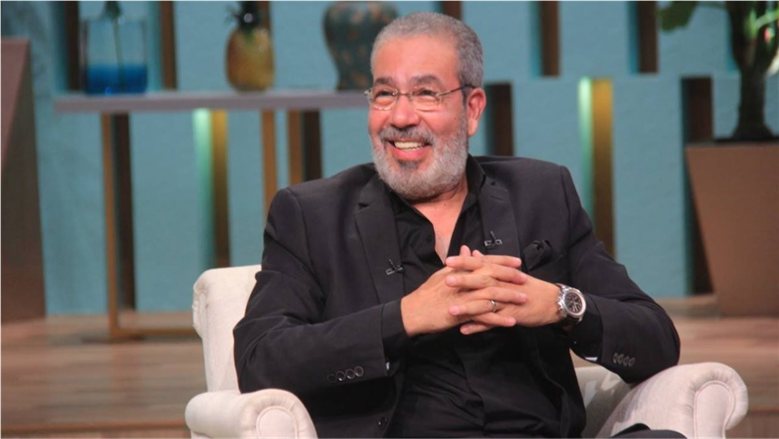 تقديرًا لمسيرة جمعت بين التأليف والدراما والغناء.. «القاهرة السينمائي» يكرم مدحت العدل