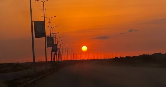 طقس خريفي حار نهارًا.. تعرف على درجات الحرارة في شمال سيناء اليوم