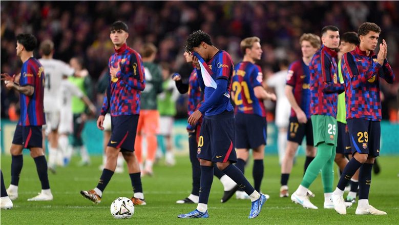 موقف حمزة عبدالكريم.. تشكيل برشلونة المتوقع أمام ألافيس في الدوري الإسباني