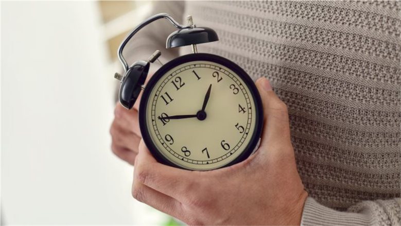 موعد التوقيت الشتوي 2026 في مصر.. تأخير الساعة 60 دقيقة يوم الجمعة 30 أكتوبر
