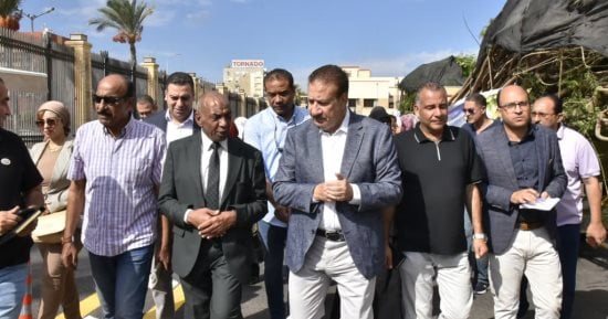 محافظ بورسعيد يتسلم 1000 شجرة تمهيدًا لزراعتها بالشوارع والأحياء