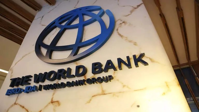 البنك الدولي يتوقع ارتفاع أسعار الطاقة 32% والسلع الغذائية 18% في 2026