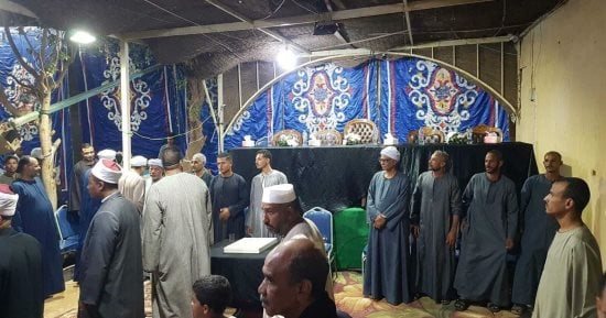 إنهاء خصومة بين أبناء عمومة من قرية بشلاو بقنا بعد 7 سنوات بساحة الطيب.. صور