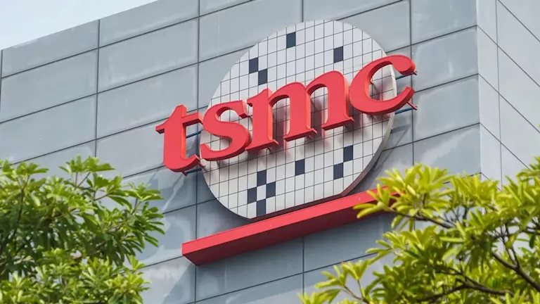 تمسك الكوكب من رقبته.. لماذا يتعطل اقتصاد العالم إذ سقطت TSMC؟